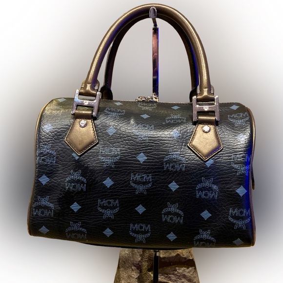 Authentic MCM Visetos Princess Lion Boston Coated Canvas & Leather Bag - Picture 2 of 16